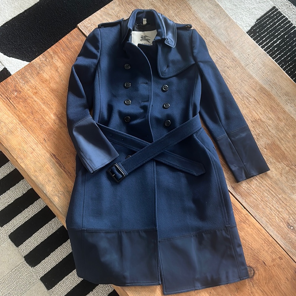 Burberry london coat size 4 wool/cashmere